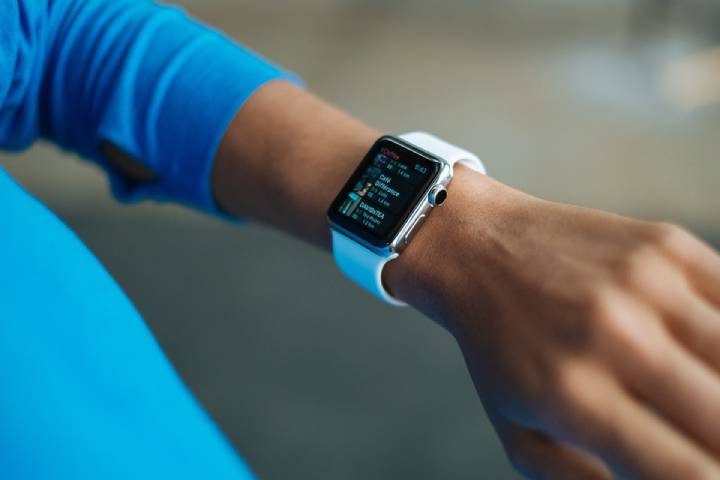 Apple Smart Watch How does it work