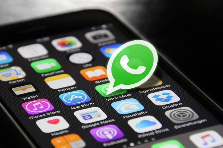 The Step-By-Step Procedure To Transfer WhatsApp Chats Between iOS & Android